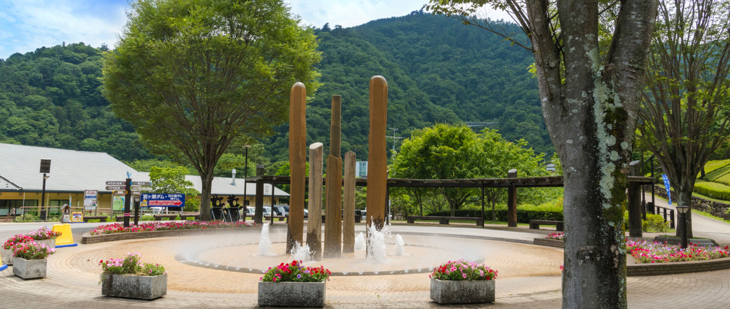 あいかわ公園中央広場